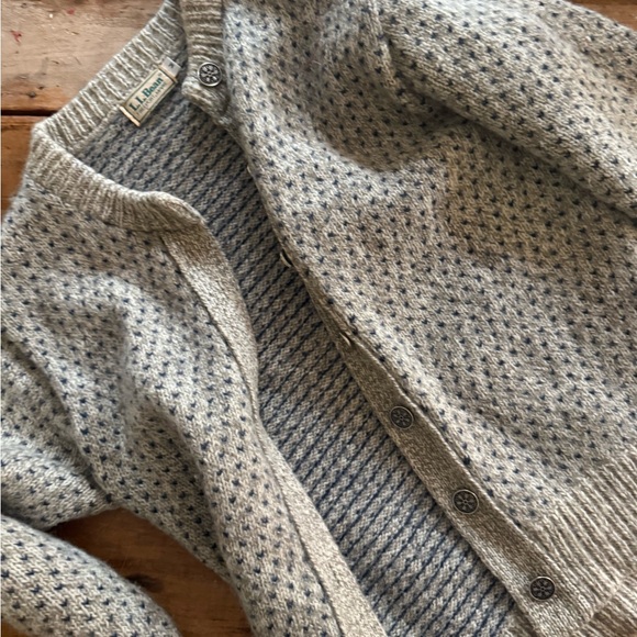 Vintage LL BEAN grey Knit Cardigan Sweater - Picture 2 of 10